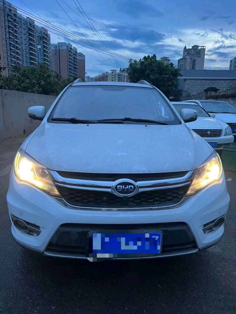 貴陽17年比亞迪S71