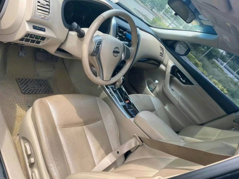 濰坊14年日產天籟8