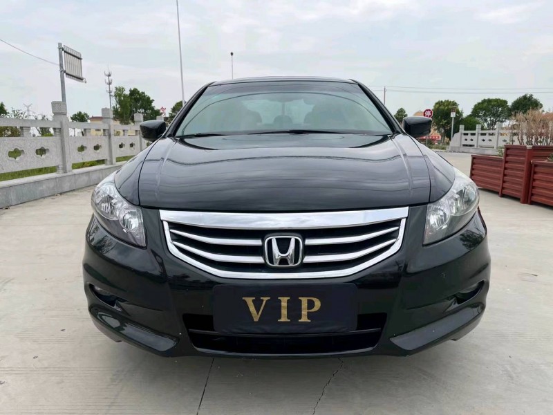 徐州11年本田雅阁1