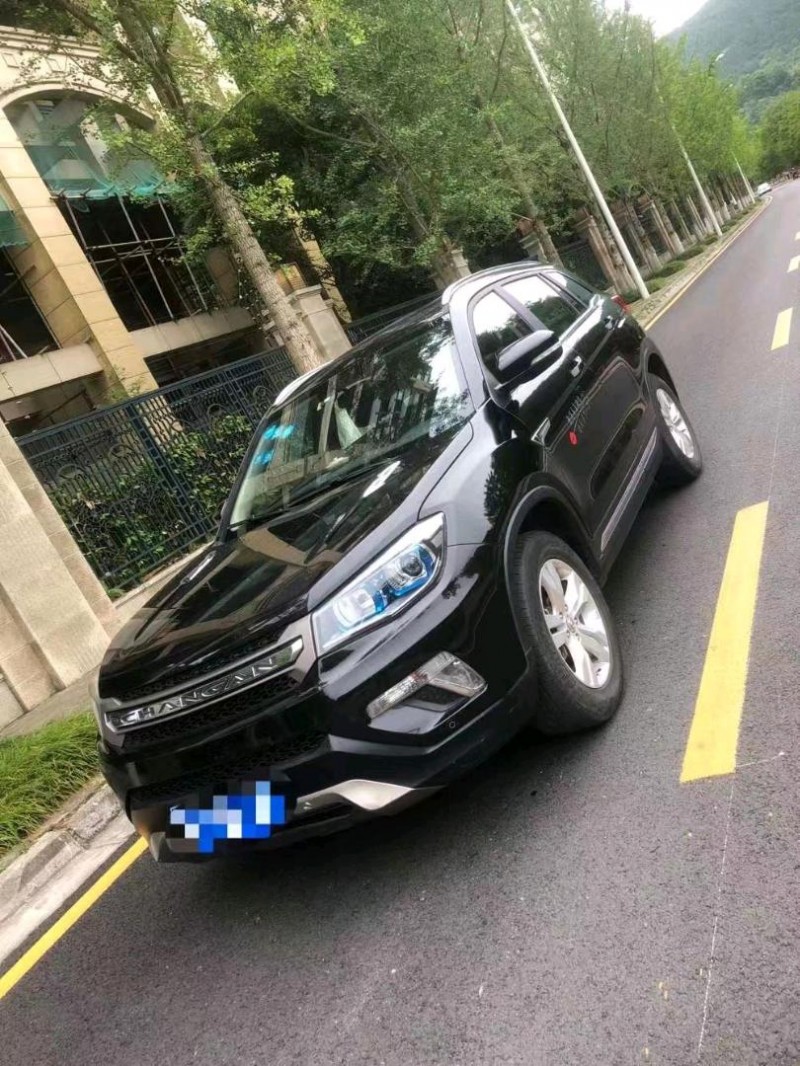 綿陽16年長安汽車CS752