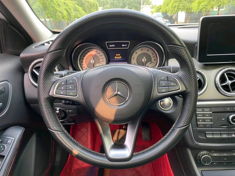 沈阳16年奔驰GLA6