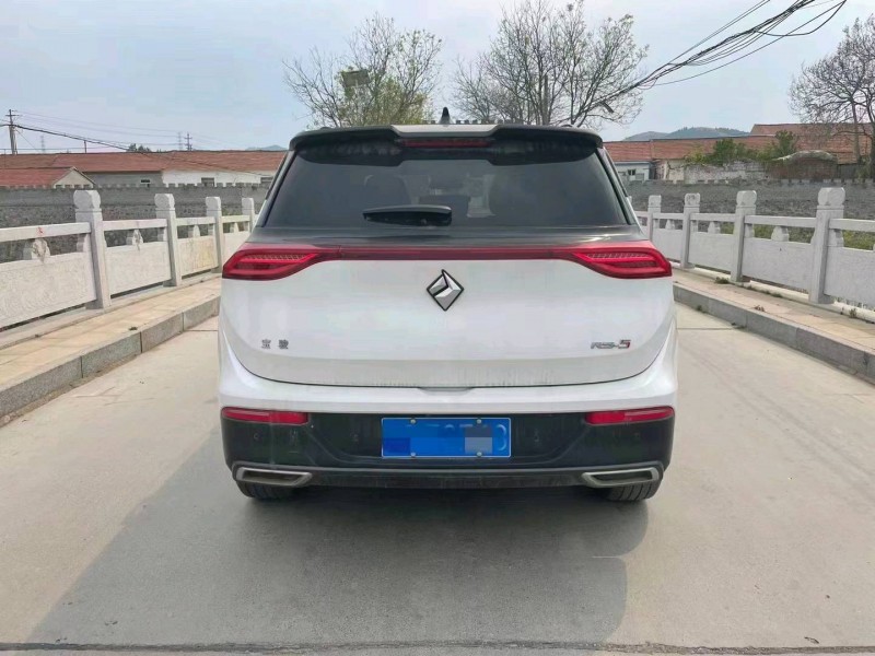 煙臺19年寶駿RS52