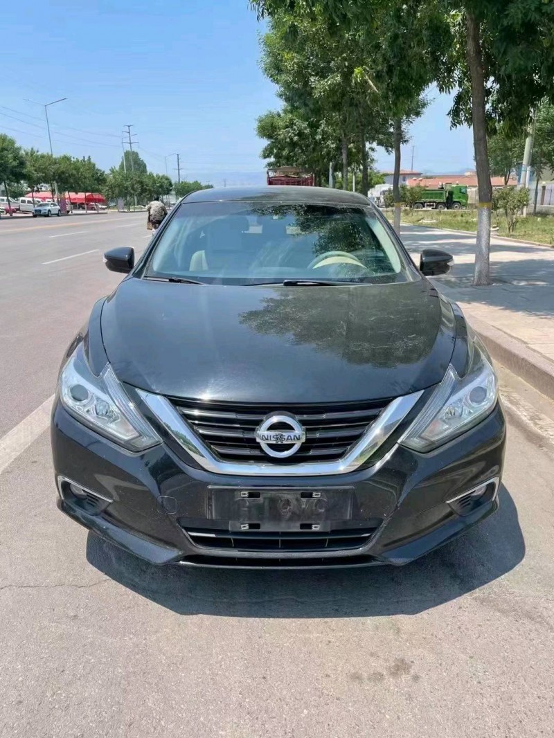 潍坊17年日产天籁9