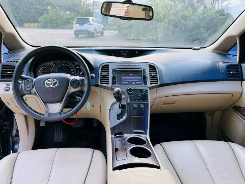 深圳14年丰田威飒1