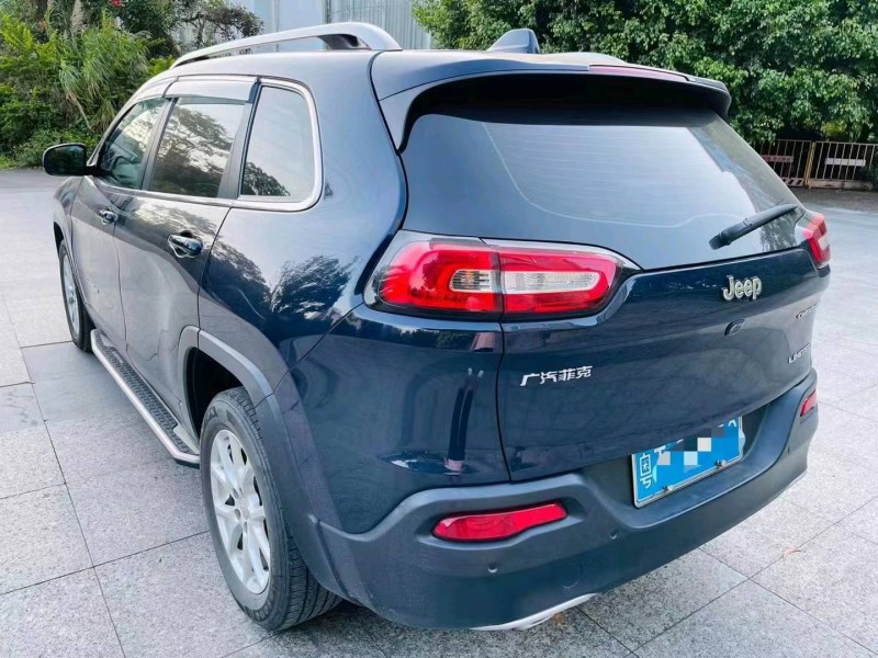 深圳18年Jeep自由光7