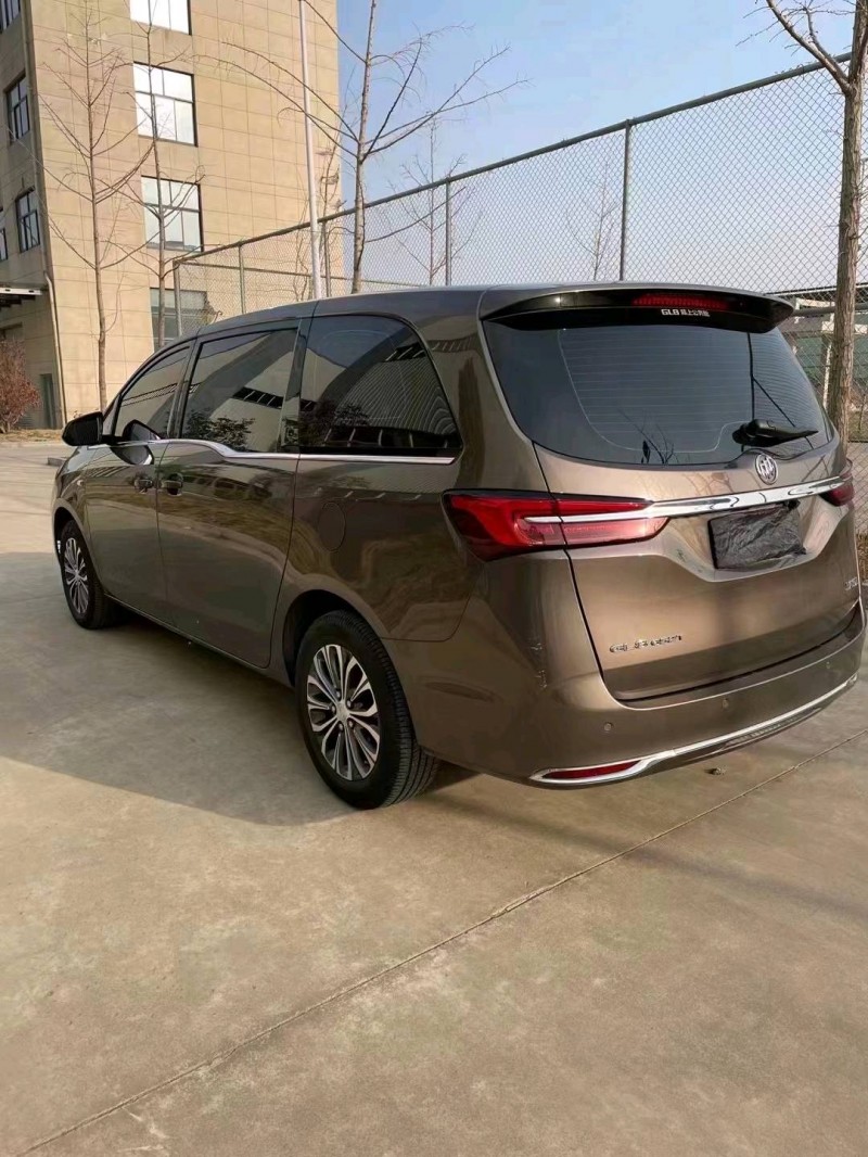 徐州21年别克GL84