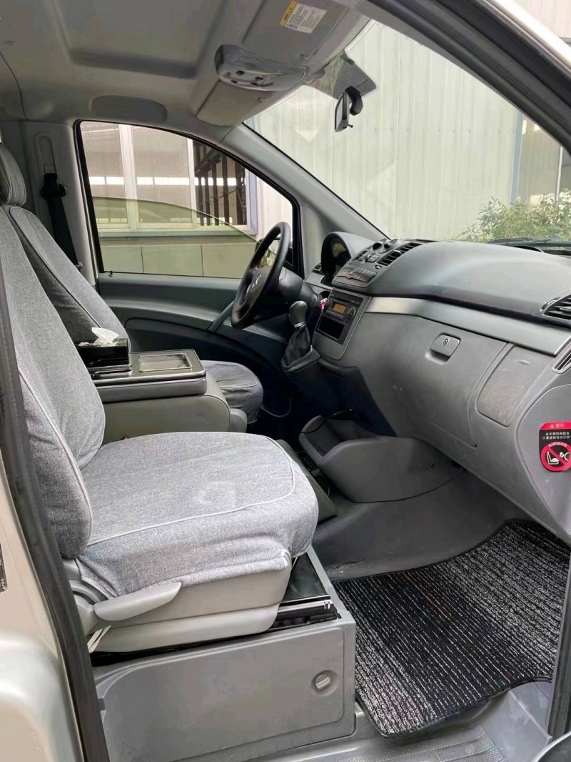 徐州12年奔驰威霆6