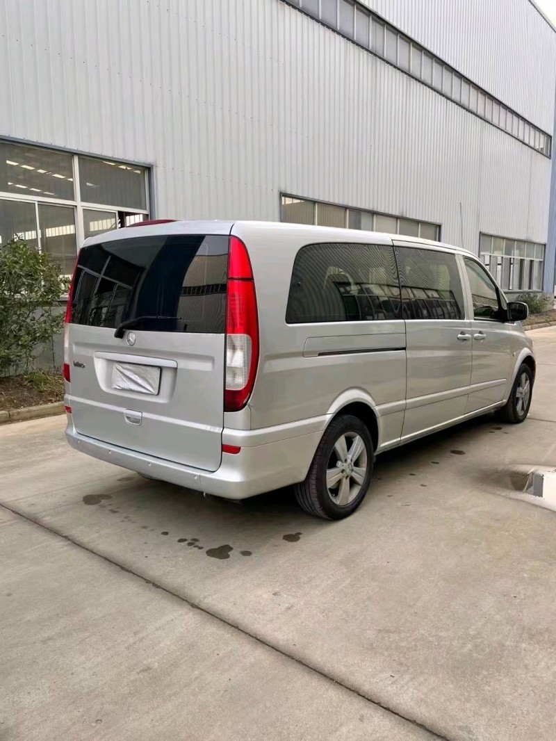 徐州12年奔驰威霆8