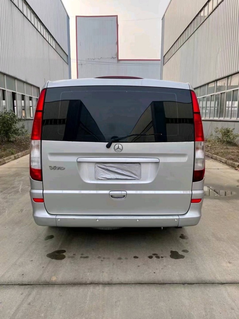 徐州12年奔驰威霆9