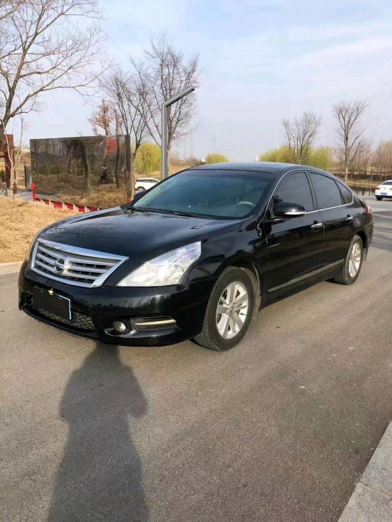 徐州12年日產天籟3