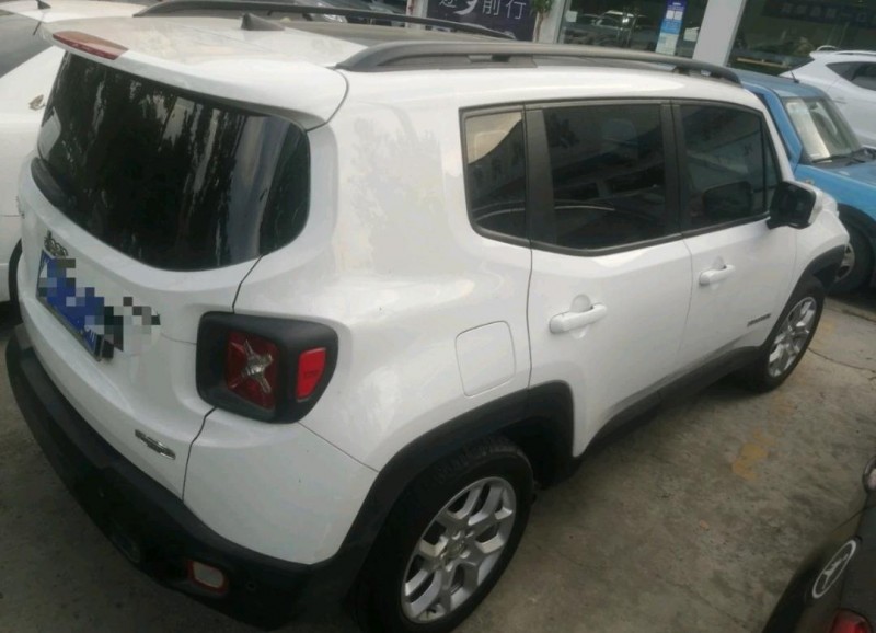 合肥17年Jeep自由俠4
