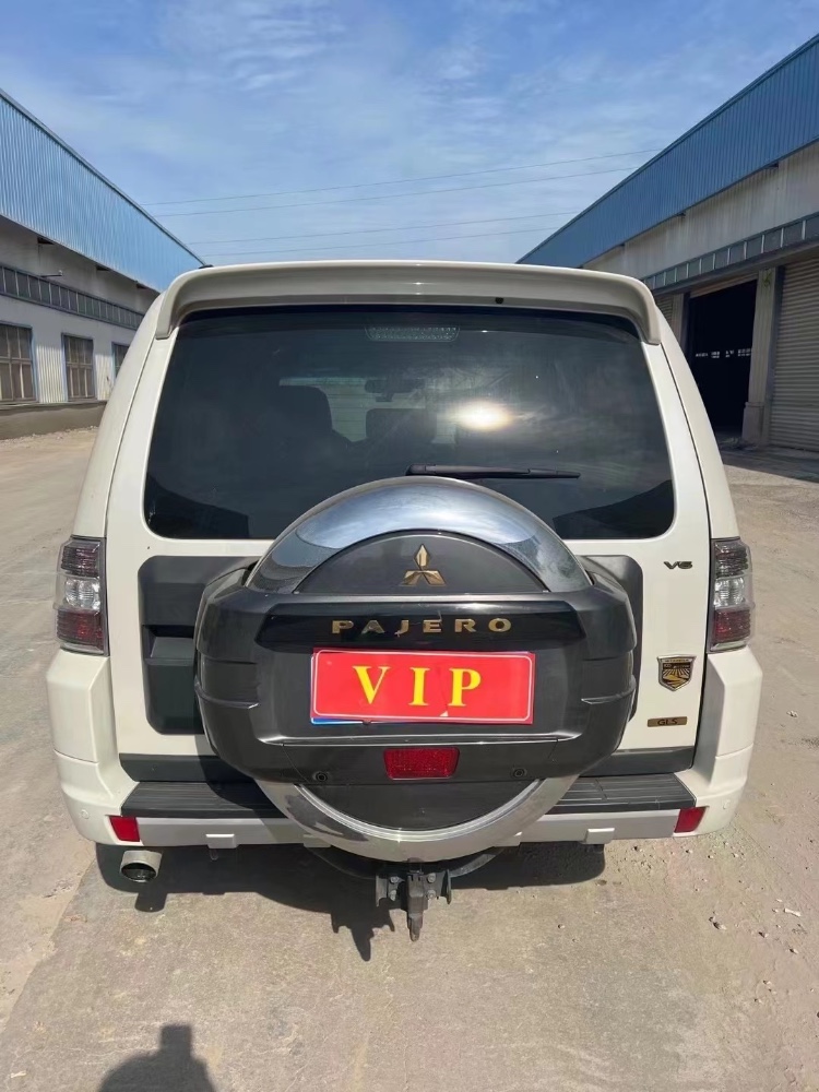 徐州17年三菱帕杰罗5