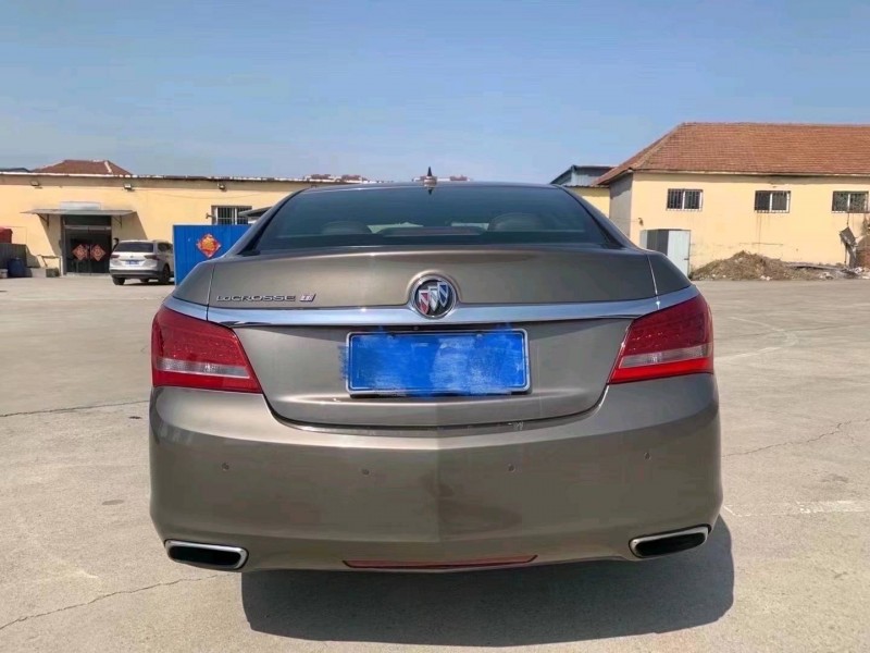 青岛14年别克君越1