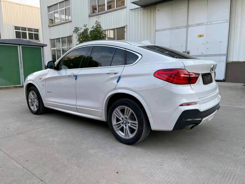 南通18年寶馬X44