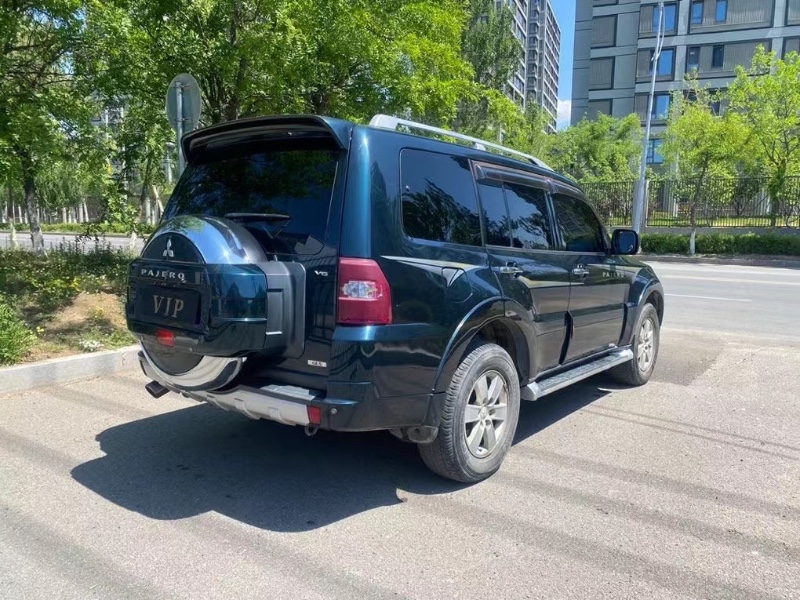 沈阳09年三菱帕杰罗3