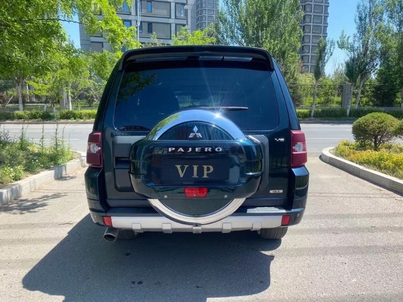 沈阳09年三菱帕杰罗4