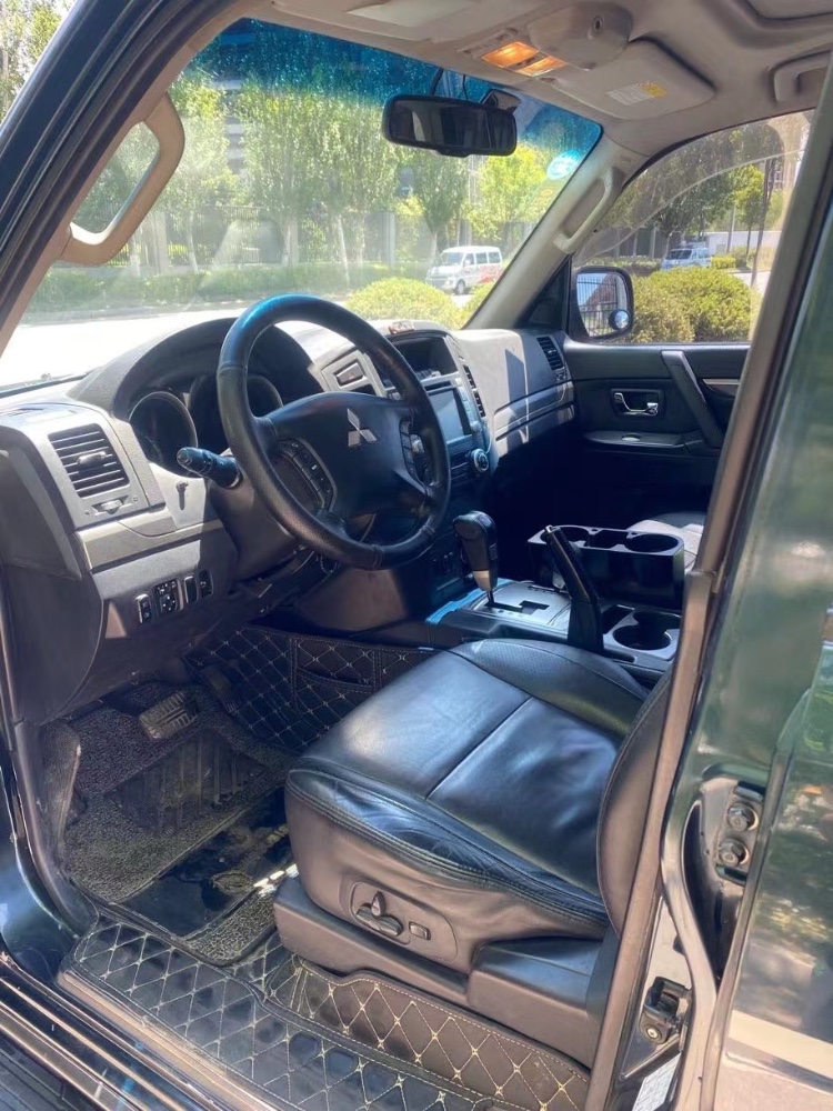 沈阳09年三菱帕杰罗9