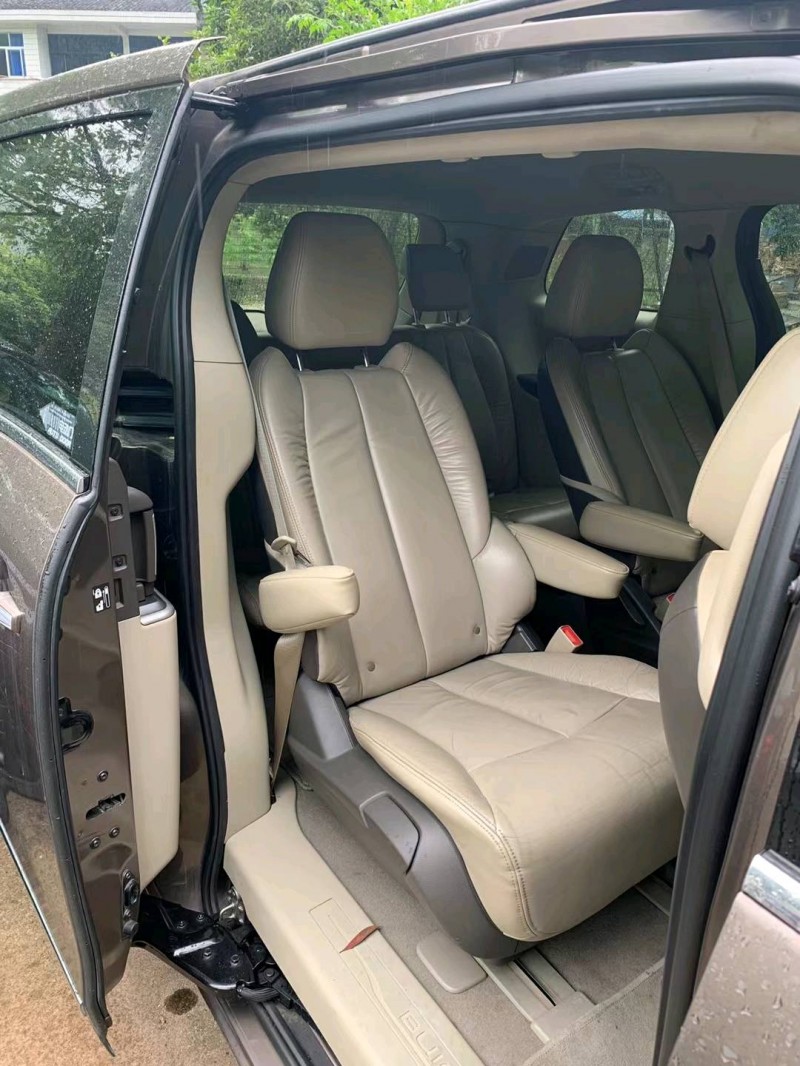 青岛13年别克GL86