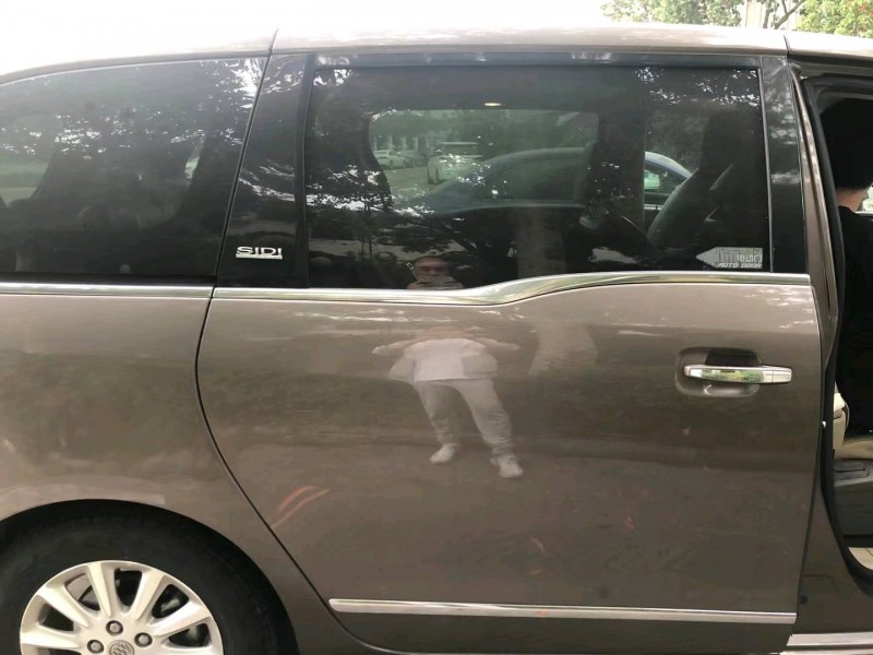 青岛13年别克GL88