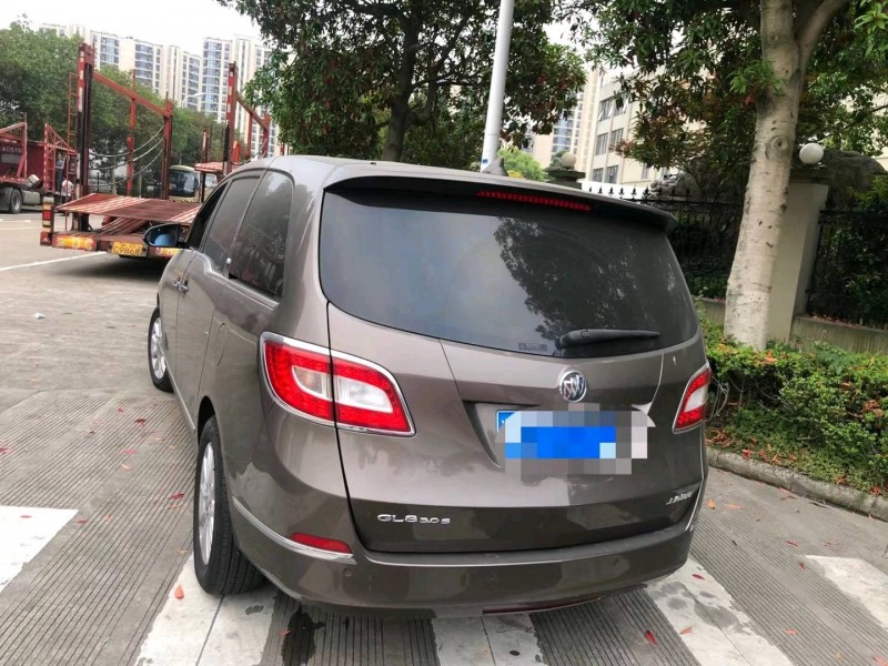 青岛13年别克GL89