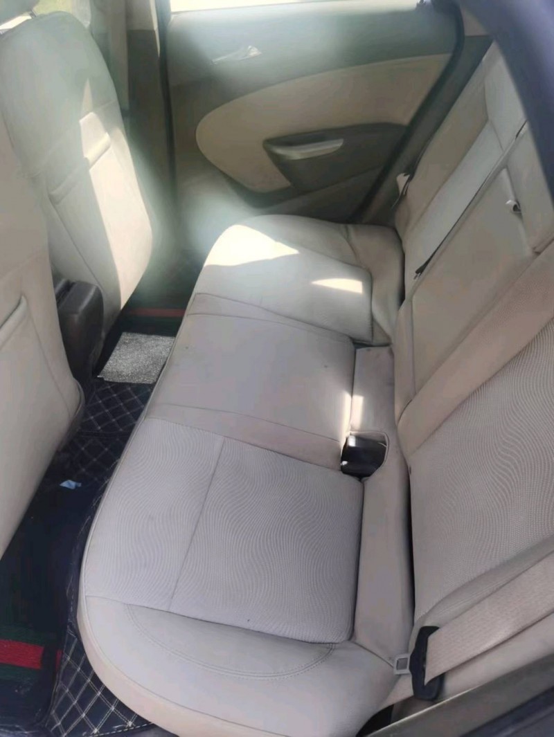 济南15年别克英朗5