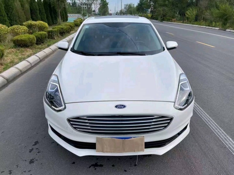 烟台20年福特福睿斯1