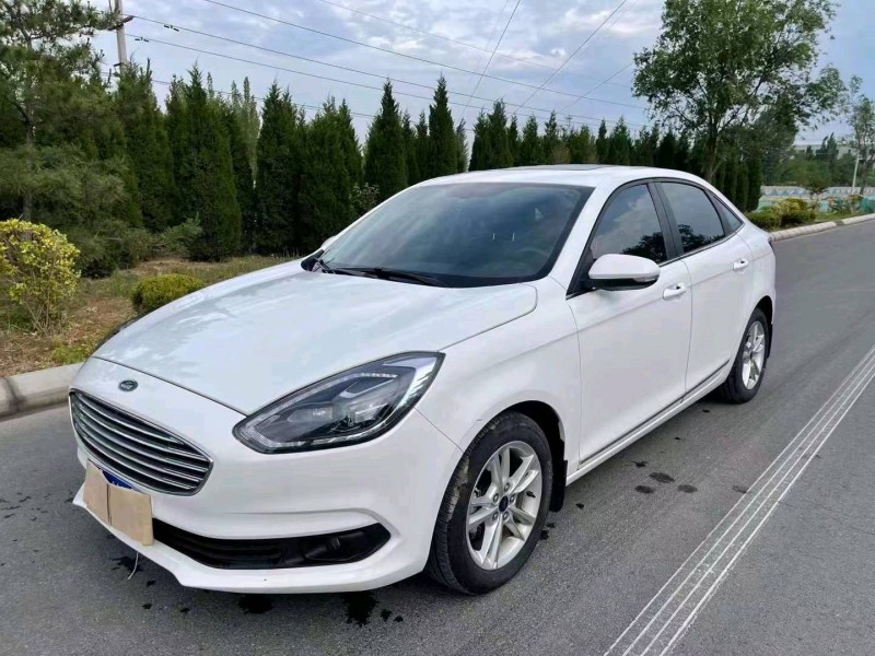 烟台20年福特福睿斯3