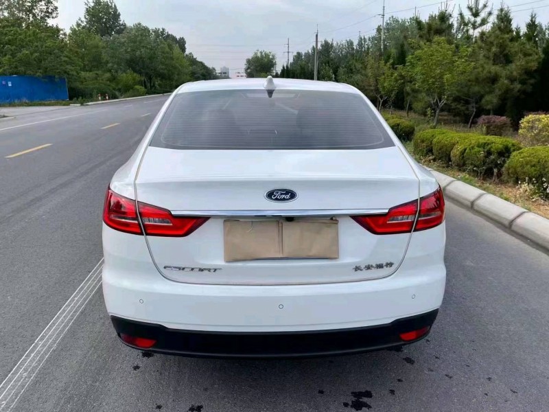 烟台20年福特福睿斯7