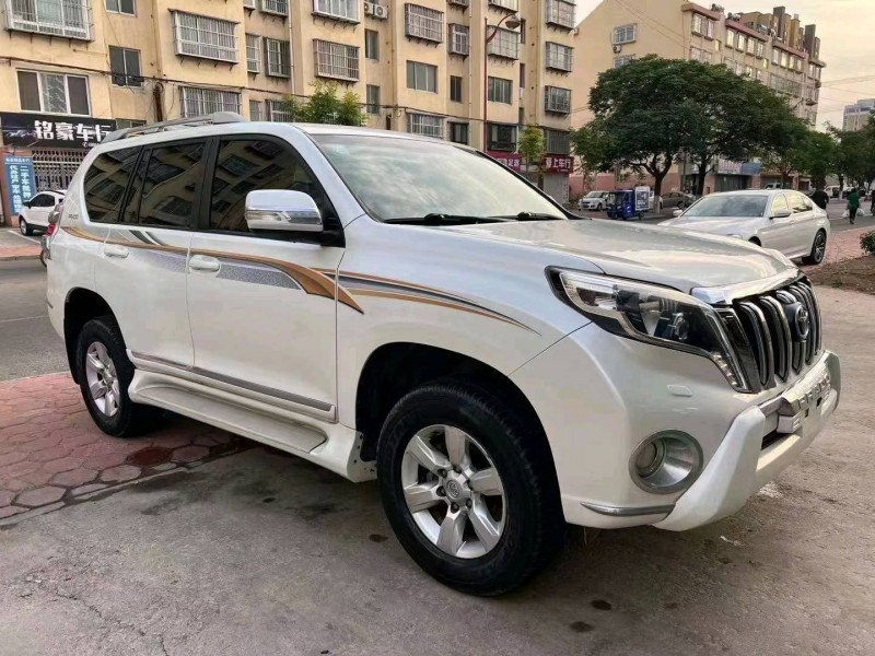 潍坊15年丰田普拉多7