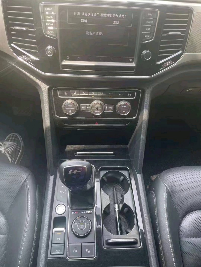 潍坊17年大众途昂2