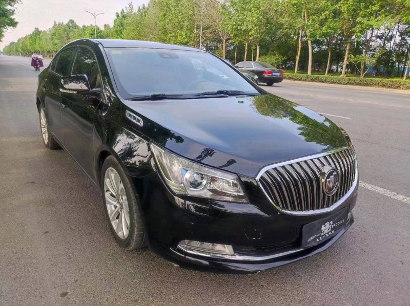 潍坊13年别克君越2