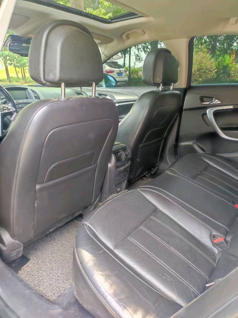 潍坊12年别克君威5