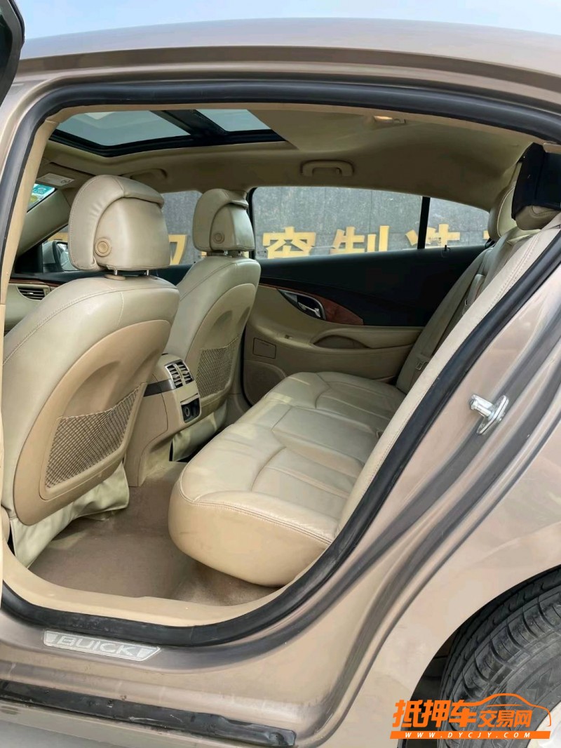 沈阳12年别克君越8