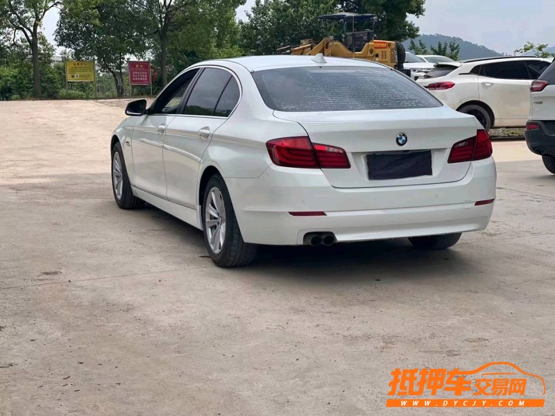 金華12年寶馬5系8