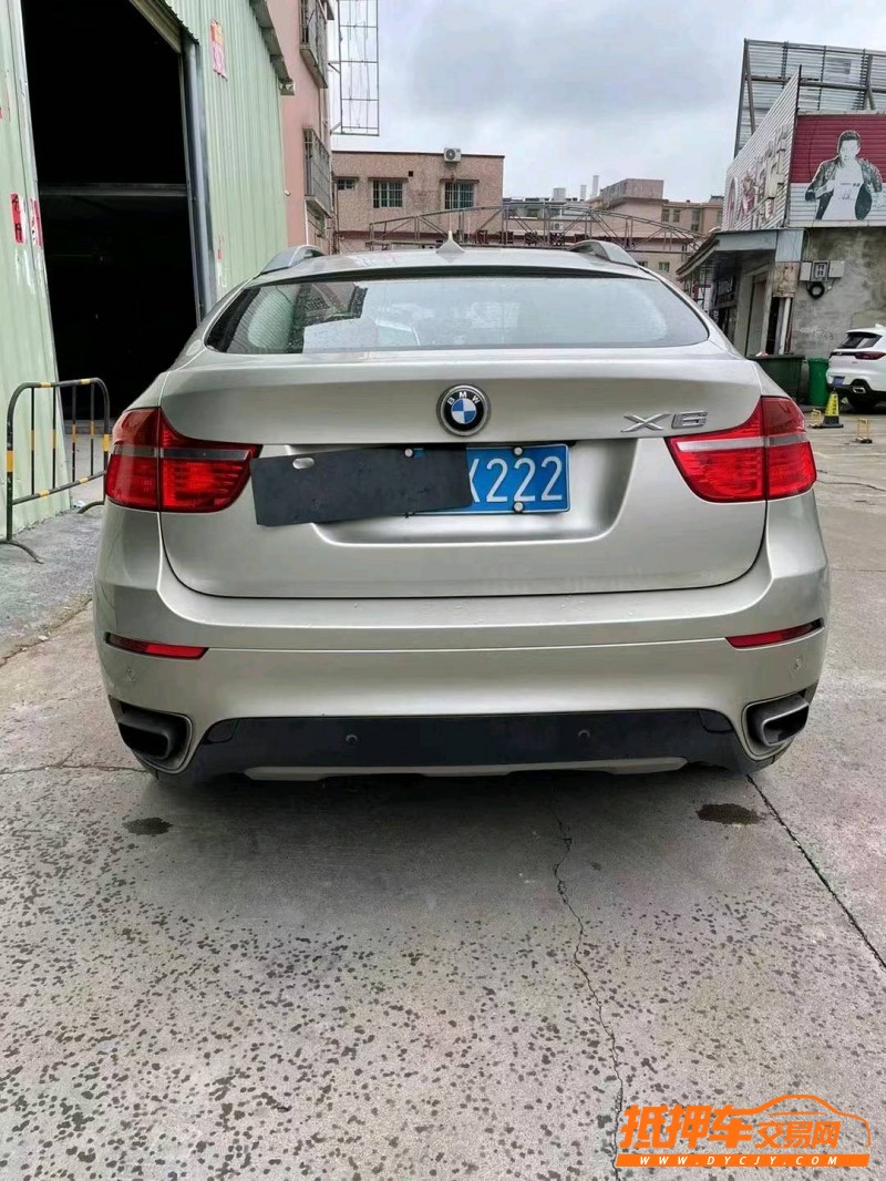 中山10年宝马X64