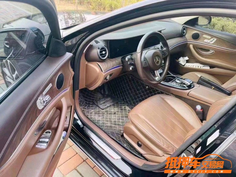 青岛17年奔驰E7