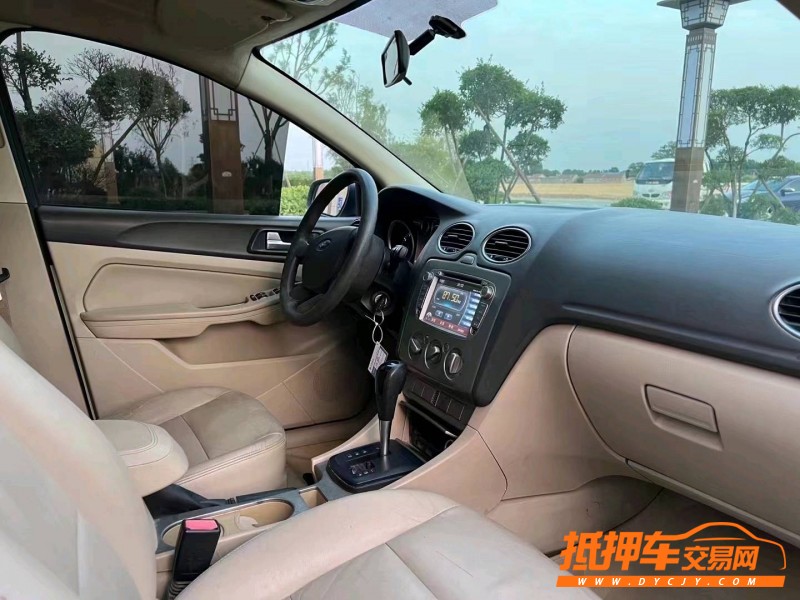 烟台12年福特福克斯5