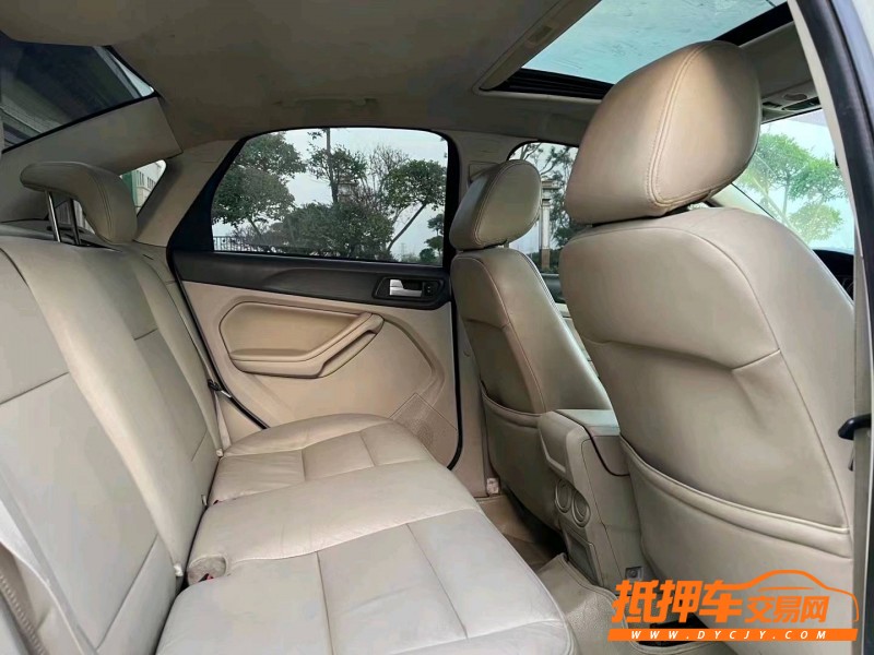 烟台12年福特福克斯6