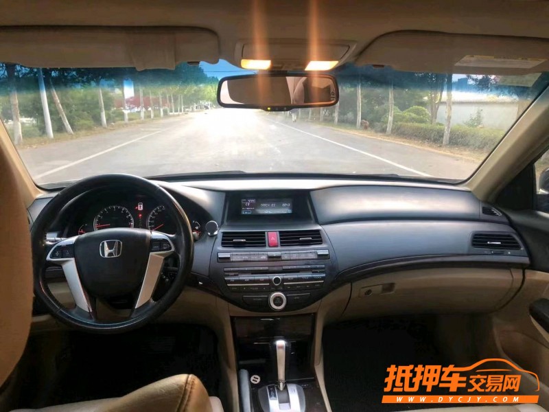 徐州13年本田雅阁6