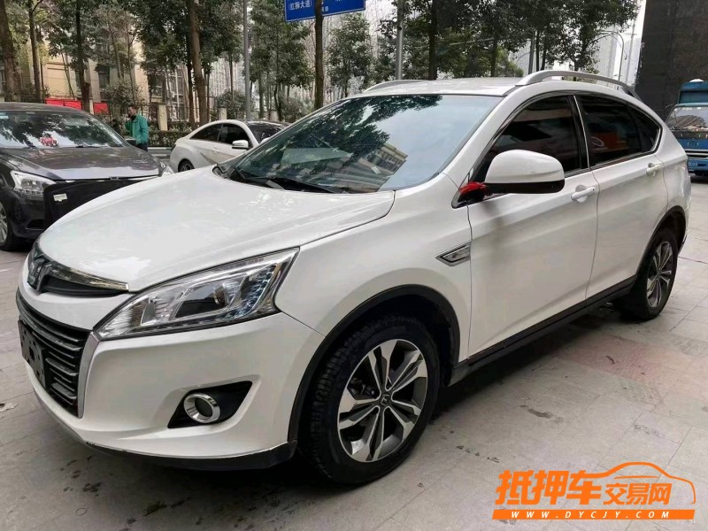 重慶18年納智捷優6 SUV3