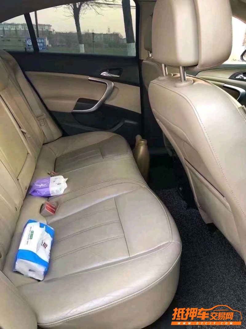 徐州13年别克君威4