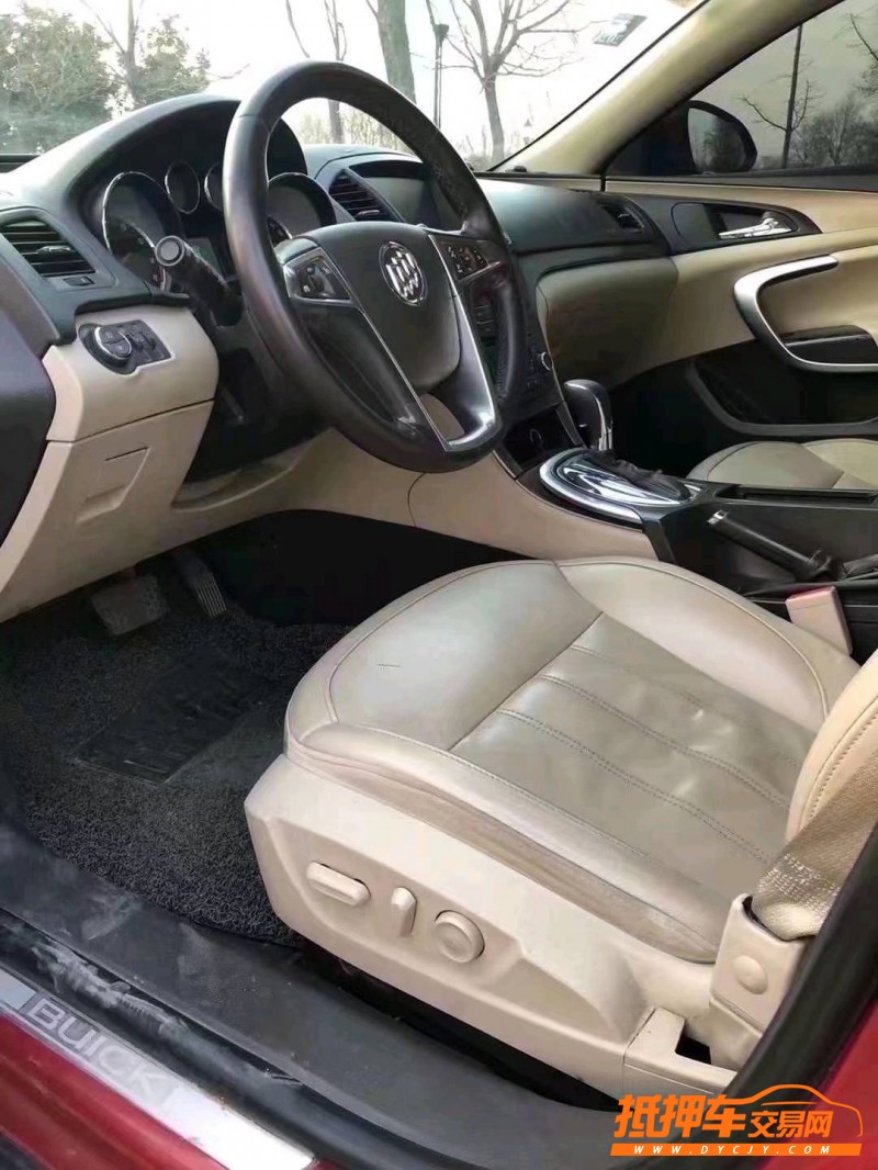 徐州13年别克君威2