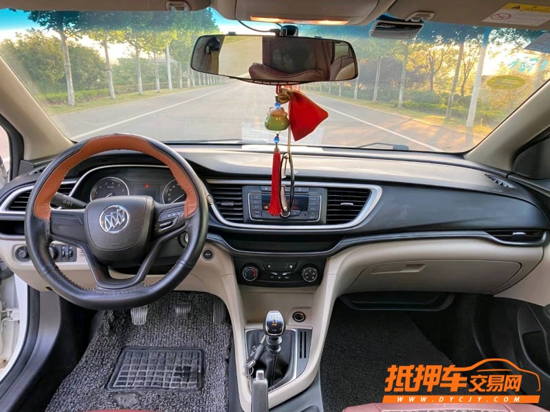 徐州16年别克英朗5