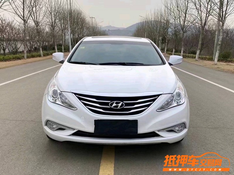 徐州17年现代索纳塔八1