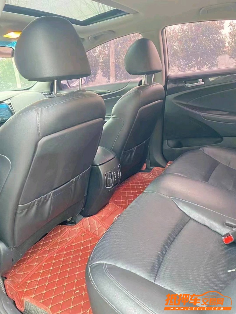 徐州17年现代索纳塔八5