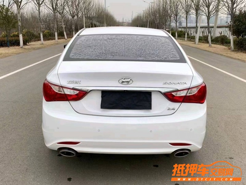 徐州17年现代索纳塔八9