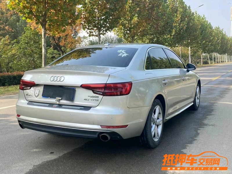 徐州17年奥迪A4L3