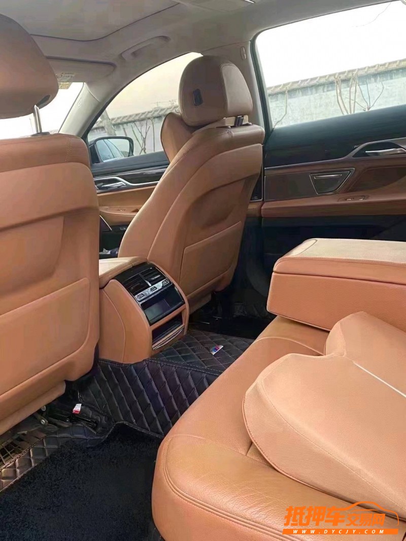 徐州17年宝马7系4