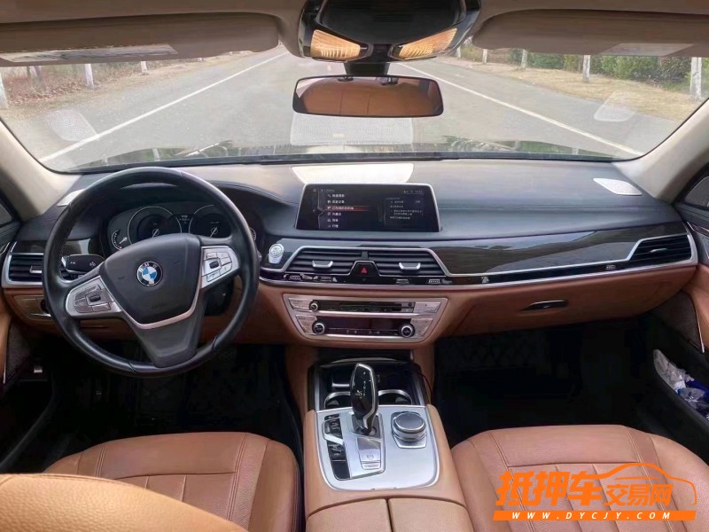 徐州17年宝马7系3