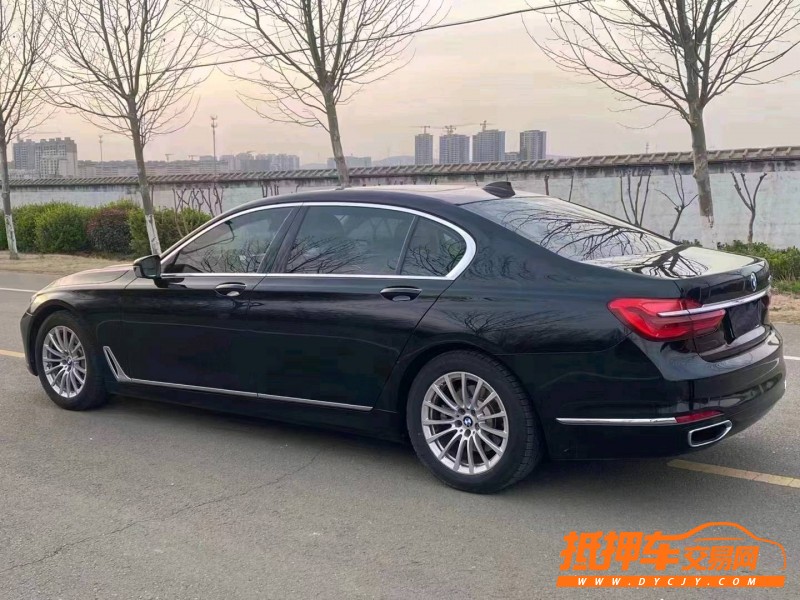 徐州17年宝马7系2